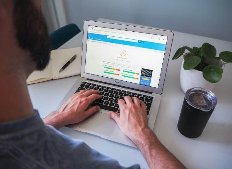 Website maintenance mistakes as well in web applications, and mobile apps—and how to avoid them