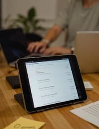 Duo monitors hires and cost — job board integration Netherlands