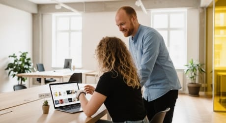 E-commerce UX redesign team dat product discovery flow reviewt