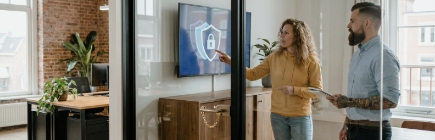 Website beveiliging en snelheid bespreken bij managed webhosting in Zwolle kantoor